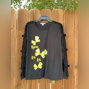 Fa La La black velvet sleeves women's top size XL.